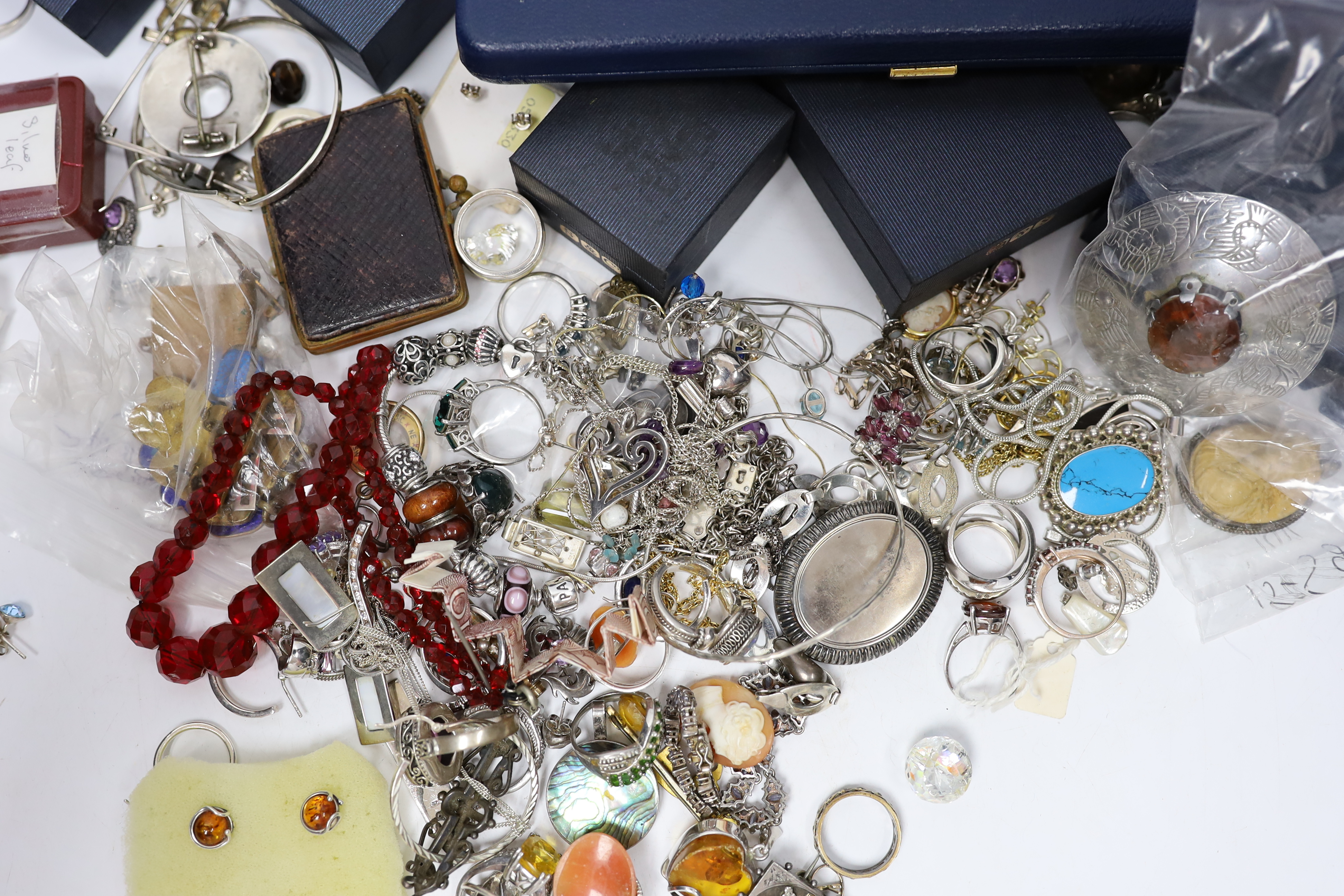 A quantity of assorted mainly costume jewellery, including some silver.